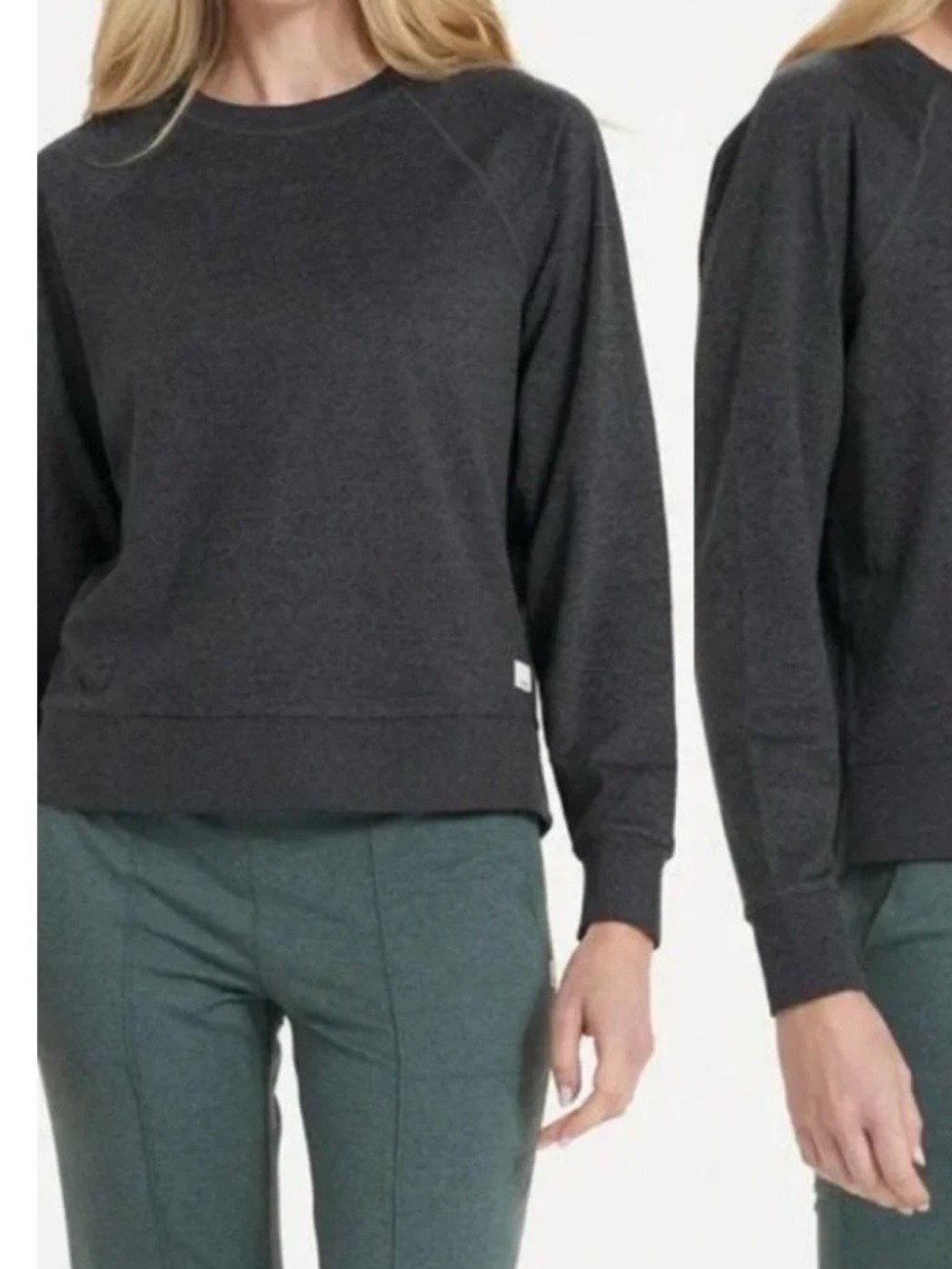 Vuori Halo Long Sleeve Charcoal Crewneck Pullover - Women's Size Medium